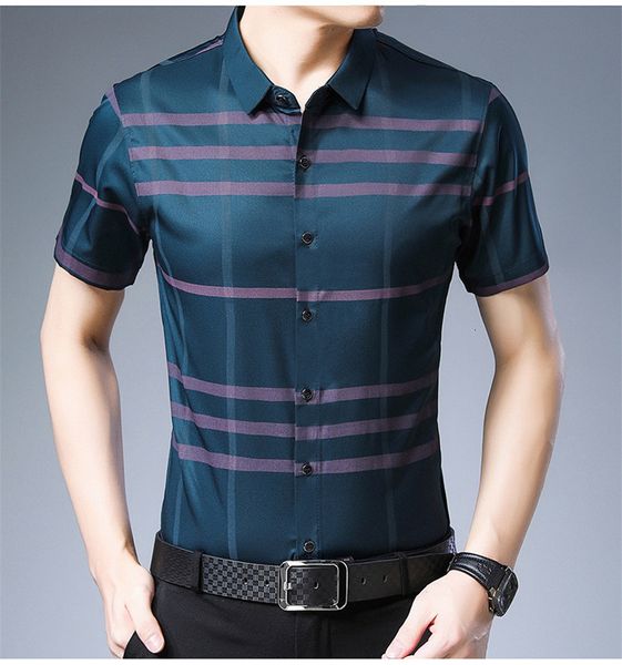 Summer Mens Plaid Print Shirts Boy Turn Down Collar Fashion Designer Short Sleeve Clothes with Button Casual Shirts
Summer Mens Plaid Print Shirts Boy Turn Down Collar Fashion Designer Short Sleeve Clothes with Button Casual Shirts