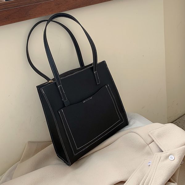 handbag women's bag new autumn and winter bag versatile single shoulder messenger large capacity middle-aged mom
handbag women's bag new autumn and winter bag versatile single shoulder messenger large capacity middle-aged mom