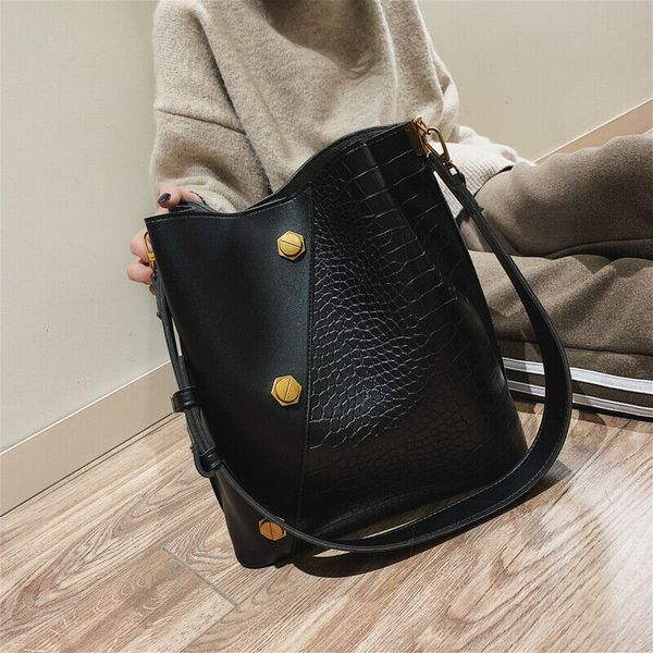 2019 new fashion all-match bucket bag simple style pu leather one shoulder women's handbags female bag casual
2019 new fashion all-match bucket bag simple style pu leather one shoulder women's handbags female bag casual