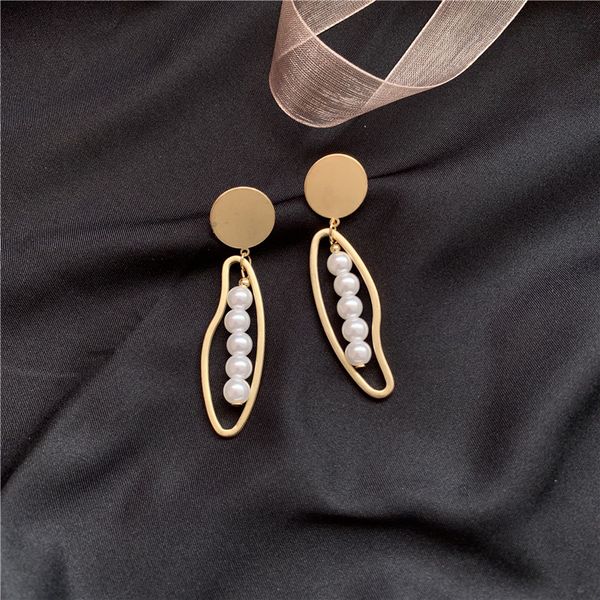 fashion retro vintageirregular matte gold pearl stud earrings for women earrings punk glamour jewelry 2020, Golden;silver
fashion retro vintageirregular matte gold pearl stud earrings for women earrings punk glamour jewelry 2020, Golden;silver