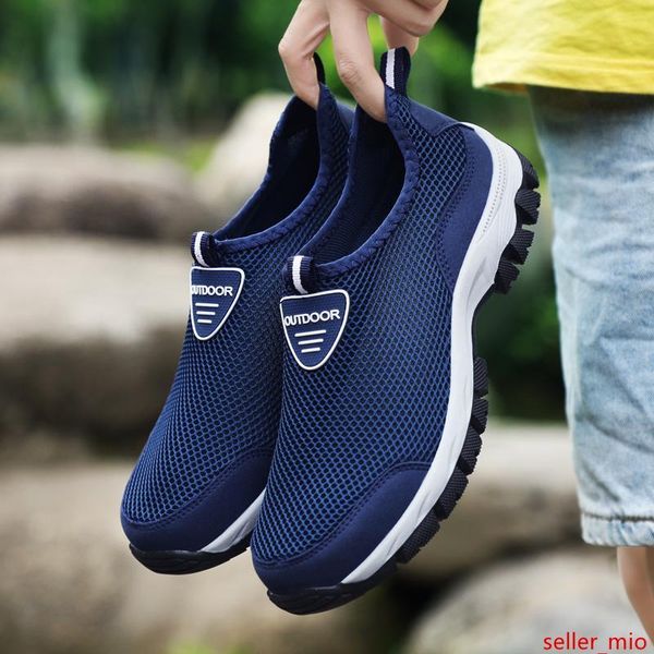 men shoes for summer new fashion flat holes breathable walking shoes sneakers plus size
men shoes for summer new fashion flat holes breathable walking shoes sneakers plus size