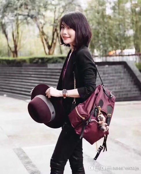 2018 backpack. stylish casual sports style. parachute waterproof fabric. a covered snap closes the opening
2018 backpack. stylish casual sports style. parachute waterproof fabric. a covered snap closes the opening