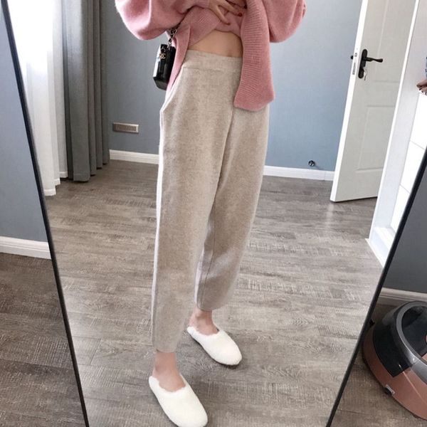 new 2020 autumn winter women pants knitting woolen high waist loose elegant korean style casual banana pants db977, Black;white
new 2020 autumn winter women pants knitting woolen high waist loose elegant korean style casual banana pants db977, Black;white