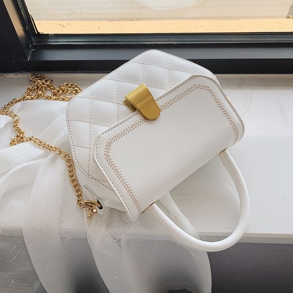 elegant female tote bag 2019 fashion new quality pu leather women's designer handbag lattice lock chain shoulder messenger bag
elegant female tote bag 2019 fashion new quality pu leather women's designer handbag lattice lock chain shoulder messenger bag