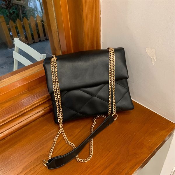 2020 new net red female bag niche large capacity bag female foreign style fashion wild chain shoulder messenger
2020 new net red female bag niche large capacity bag female foreign style fashion wild chain shoulder messenger