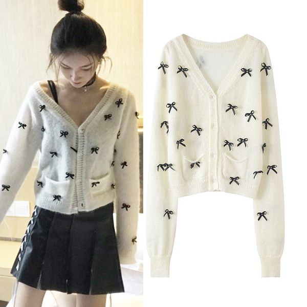 new spot new hong kong style net red same white v-neck knitted coat bow short cardigan in autumn and winter
new spot new hong kong style net red same white v-neck knitted coat bow short cardigan in autumn and winter
