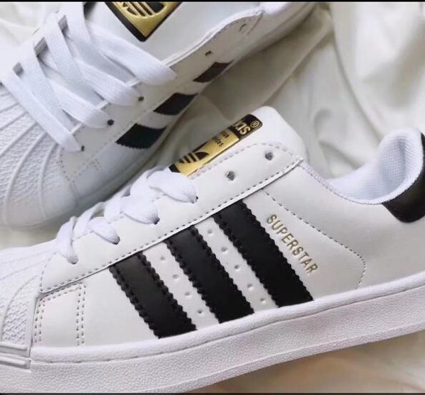 big size eu 36-44 originals men's shoes for women's shoes white shoe laser dazzle colour superstar shell head casual shoes sh
big size eu 36-44 originals men's shoes for women's shoes white shoe laser dazzle colour superstar shell head casual shoes sh