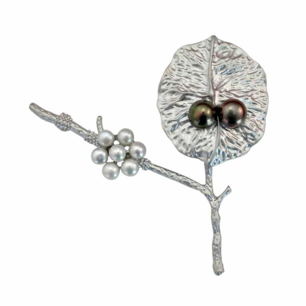 europe and the united states high-end fashion pearl flower brooch clothing suit accessories fashion front-end brooch factory wholesale, Gray
europe and the united states high-end fashion pearl flower brooch clothing suit accessories fashion front-end brooch factory wholesale, Gray