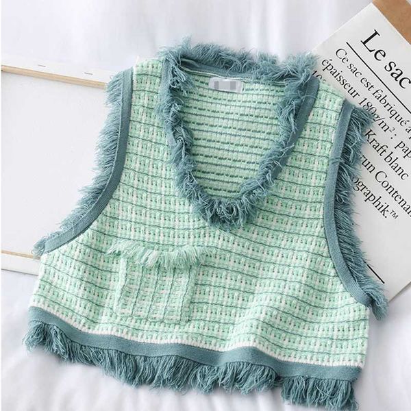 women's vests 2021 spring autumn wool sweater vest women v-neck knitted female casual tank sleeveless twist knit pullovers, Black;white
women's vests 2021 spring autumn wool sweater vest women v-neck knitted female casual tank sleeveless twist knit pullovers, Black;white