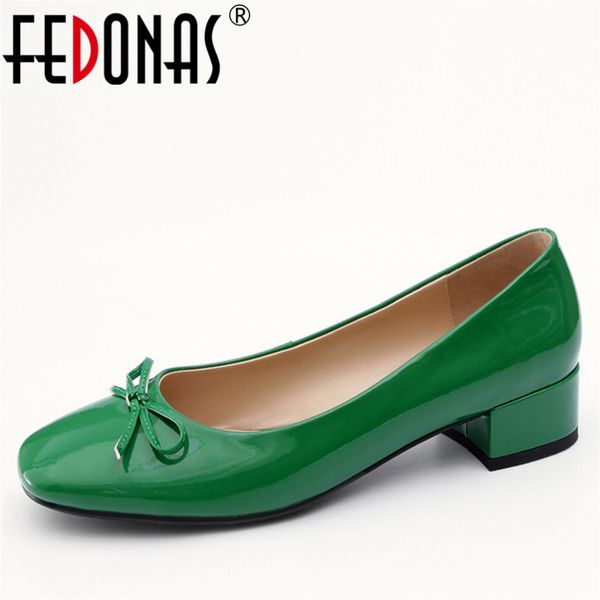 fedonas new sweet women low heeled basic pumps round toe butterfly knot wedding party shoes woman genuine leather new shoes, Black
fedonas new sweet women low heeled basic pumps round toe butterfly knot wedding party shoes woman genuine leather new shoes, Black