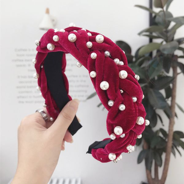 new south korea spring color pearl solid color headband temperament hair accessories female gold velvet headband, Golden;white
new south korea spring color pearl solid color headband temperament hair accessories female gold velvet headband, Golden;white