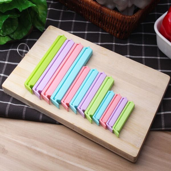 12x kitchen plastic storage food snack seal sealing bag clips sealer clamp s,m,l
12x kitchen plastic storage food snack seal sealing bag clips sealer clamp s,m,l