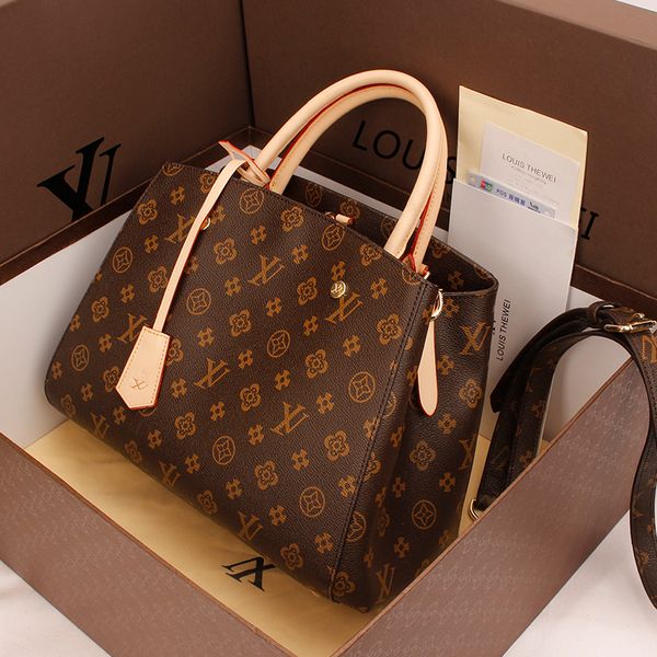 famous brand baggage girls 2019 new baitao retro-classic atmospheric slant printed baggage luxury baggage fashion handbag
famous brand baggage girls 2019 new baitao retro-classic atmospheric slant printed baggage luxury baggage fashion handbag