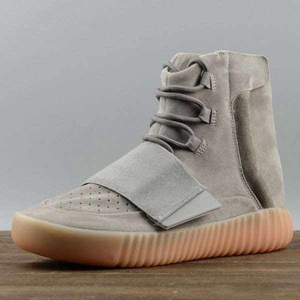 2020 750 light grey glow in the dark kanye west leather men and women sport running shoes ing
2020 750 light grey glow in the dark kanye west leather men and women sport running shoes ing