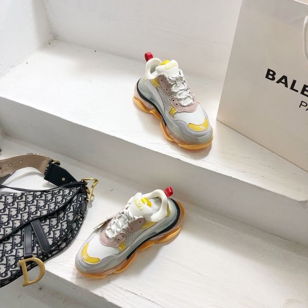 original fashion luxury platform men's and women's shoes wild vintage triple-s transparent air cushion casual sneakers 18, Black
original fashion luxury platform men's and women's shoes wild vintage triple-s transparent air cushion casual sneakers 18, Black