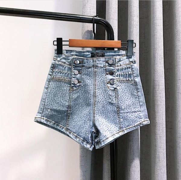 heavy industry diamond beaded high waist denim shorts female 2020 summer new drill slim slim wide leg shorts r701, White;black
heavy industry diamond beaded high waist denim shorts female 2020 summer new drill slim slim wide leg shorts r701, White;black