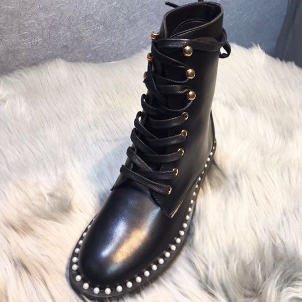 new autumn and winter explosions fashionable women martin shoes lace up black boots size 35-40 factory direct
new autumn and winter explosions fashionable women martin shoes lace up black boots size 35-40 factory direct