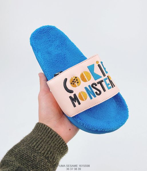 2020 new luxury designer women's waterproof fitness sports slippers comfortable, casual, lightweight, beautiful and elegant size: 36-39
2020 new luxury designer women's waterproof fitness sports slippers comfortable, casual, lightweight, beautiful and elegant size: 36-39
