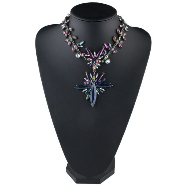 new fashion designer luxury colorful glittering crystal exaggerated flower pendant sweater choker statement necklace for woman
new fashion designer luxury colorful glittering crystal exaggerated flower pendant sweater choker statement necklace for woman