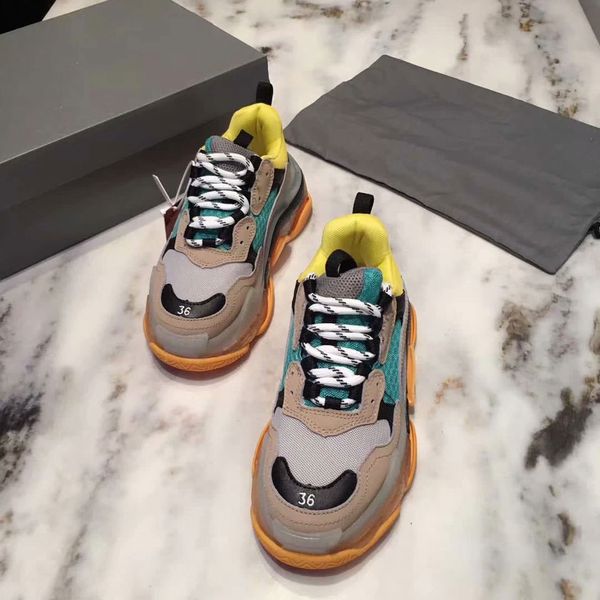 2019 jogging shoes sneaker jogging shoes lace-up men women fashion classic shoes low cut outdoor breathable original packaging, Black
2019 jogging shoes sneaker jogging shoes lace-up men women fashion classic shoes low cut outdoor breathable original packaging, Black