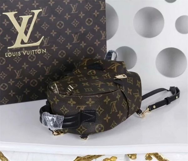 old flower chriser backpack luxury shoulder bag clutch handbag leather luggage package
old flower chriser backpack luxury shoulder bag clutch handbag leather luggage package