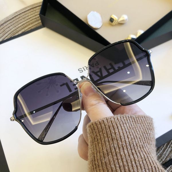 women sunglasses glasses lady sun glass woman 2020 gradient pink blue lens men eyeglasses, White;black
women sunglasses glasses lady sun glass woman 2020 gradient pink blue lens men eyeglasses, White;black