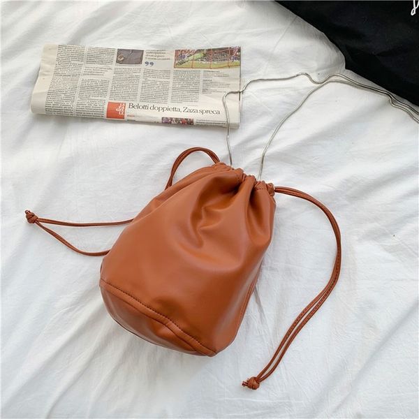 women's bags 2020 new fashion korean pure color simple wild leisure bucket shoulder messenger bag
women's bags 2020 new fashion korean pure color simple wild leisure bucket shoulder messenger bag