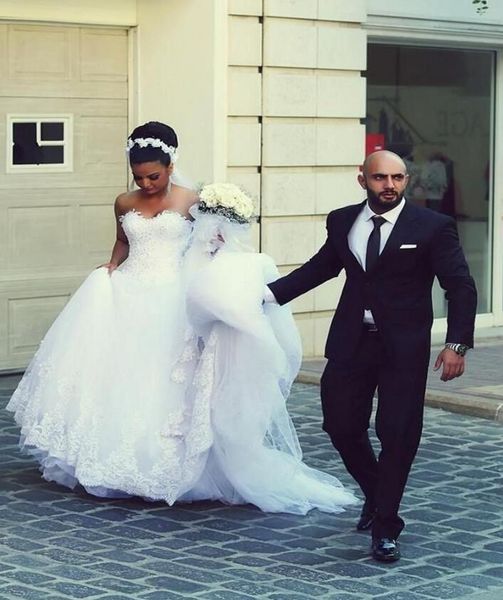 modest white wedding dresses sweetheart 2020 spring summer garden applique lace plus size custom made saudi arabia ball gown bridal gown
modest white wedding dresses sweetheart 2020 spring summer garden applique lace plus size custom made saudi arabia ball gown bridal gown