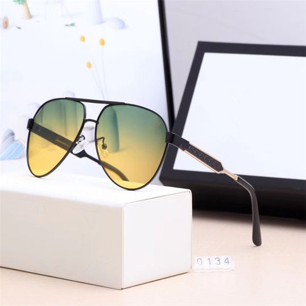 2020 new day and night high-end sunglasses, men's outdoor night market driving sunglasses, women's large box car driver's pol, White;black
2020 new day and night high-end sunglasses, men's outdoor night market driving sunglasses, women's large box car driver's pol, White;black