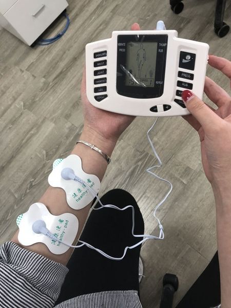 2020 new electrical stimulator full body relax muscle therapy massager pulse tens acupuncture with therapy+16 pads
2020 new electrical stimulator full body relax muscle therapy massager pulse tens acupuncture with therapy+16 pads