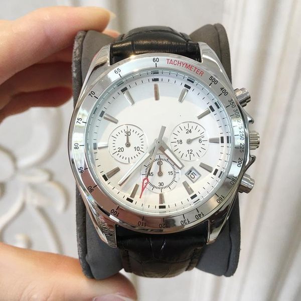 2020 brand new luxury mens quartz stainless steel watch sports leather fashion wristwatch big dial with date casual black brown band, Slivery;brown
2020 brand new luxury mens quartz stainless steel watch sports leather fashion wristwatch big dial with date casual black brown band, Slivery;brown