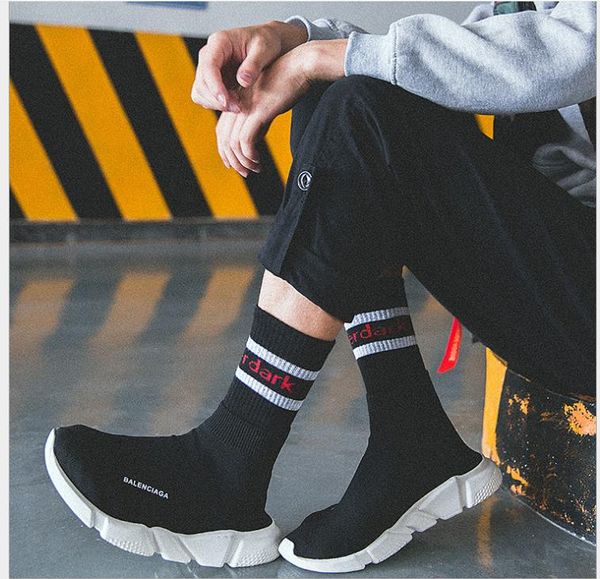 chaobai retro hip hop sports socks autumn and winter new cotton stockings street skateboarding socks, Black
chaobai retro hip hop sports socks autumn and winter new cotton stockings street skateboarding socks, Black