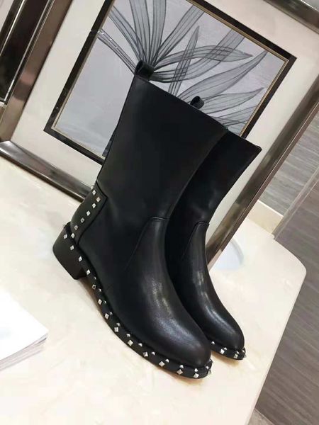 new european and america lady rivet knight boots individual lady kraft flat bottom boots l box, Black
new european and america lady rivet knight boots individual lady kraft flat bottom boots l box, Black