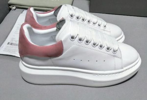 With Box 2019 Luxury Designer Men Casual chaussures Best Top Quality Mens Womens Fashion Sneakers Party Runner Shoes Velvet Sports Sneakers
With Box 2019 Luxury Designer Men Casual chaussures Best Top Quality Mens Womens Fashion Sneakers Party Runner Shoes Velvet Sports Sneakers
