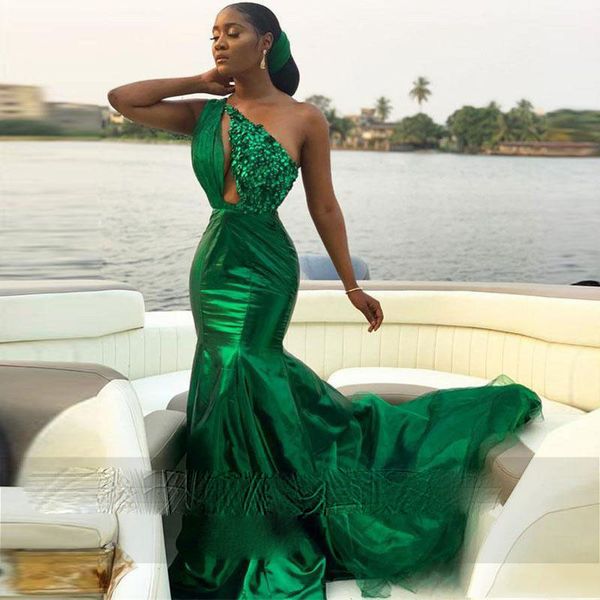 green one shoulder mermaid evening dresses sequined sweep train satin tulle plus size prom gowns vestidos de gala, Black;red
green one shoulder mermaid evening dresses sequined sweep train satin tulle plus size prom gowns vestidos de gala, Black;red