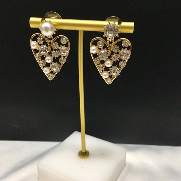 fashion- pearl pendant studs handmade zircon personality luxury jewelry 18k gold plated brass needle earrings stud earrings for women as, Golden;silver
fashion- pearl pendant studs handmade zircon personality luxury jewelry 18k gold plated brass needle earrings stud earrings for women as, Golden;silver
