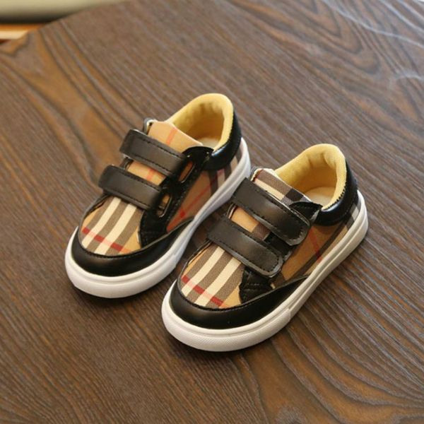 kids designer fashion shoes girls boys fashion style board shoes students lightweight girls child casual shoes, Black;red
kids designer fashion shoes girls boys fashion style board shoes students lightweight girls child casual shoes, Black;red