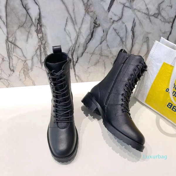 european 19 new leisure fashion cowhide shoe stitching vehicle sewing line front lace rubber bottom date travel, Black
european 19 new leisure fashion cowhide shoe stitching vehicle sewing line front lace rubber bottom date travel, Black