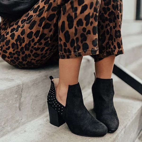 monerffi boots women rivet ankle boots short chunky heel solid color high heel slip-on heels casual shoes woman botas mujer, Black
monerffi boots women rivet ankle boots short chunky heel solid color high heel slip-on heels casual shoes woman botas mujer, Black