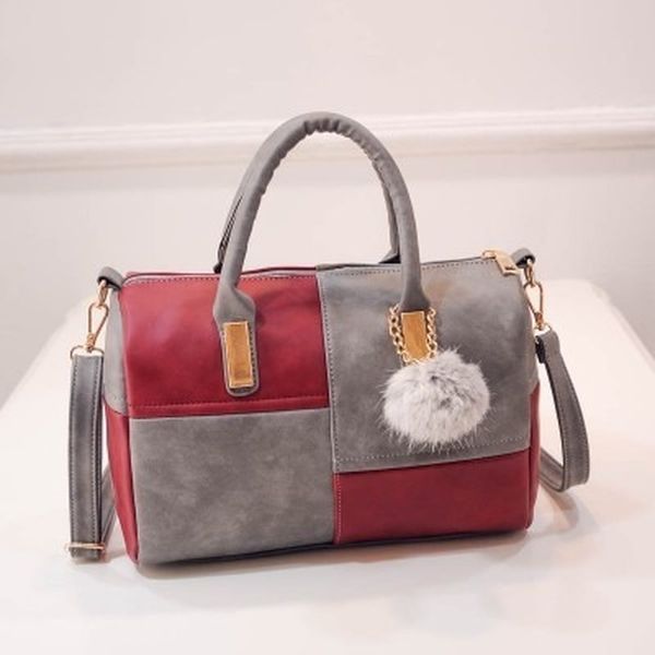 fashion 2020 autumn and winter new hit color stitching female bag fur ball pendant ladies handbag shoulder bag
fashion 2020 autumn and winter new hit color stitching female bag fur ball pendant ladies handbag shoulder bag