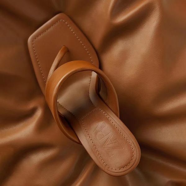 woman slipper new clip toes field sandals and slippers female high-heeled fashion shoes, Black
woman slipper new clip toes field sandals and slippers female high-heeled fashion shoes, Black