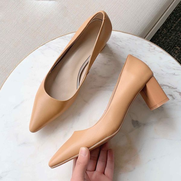 genuine leather pointed toe slip on thick high heel party shoes european design all-match vintage autumn shallow pumps, Black
genuine leather pointed toe slip on thick high heel party shoes european design all-match vintage autumn shallow pumps, Black