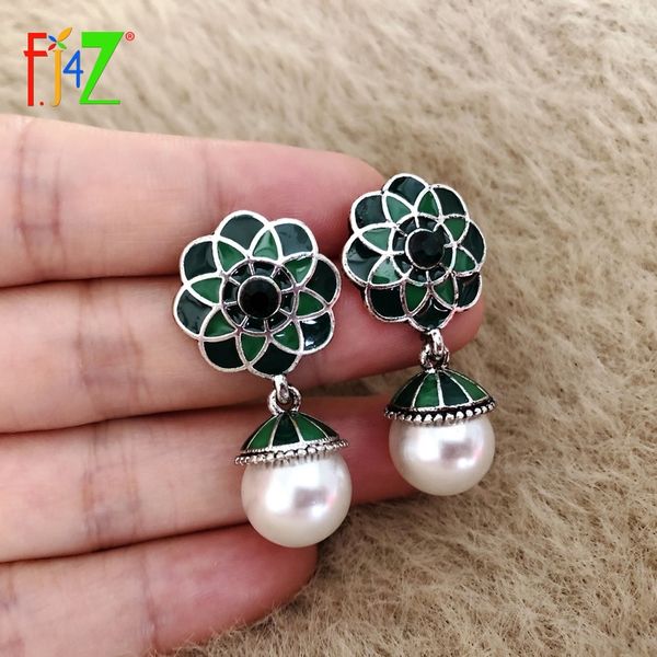f.j4z new elegant green enamel flower earrings simualted pearl dangle earrings antique silver vintage jewelry gifts dropship
f.j4z new elegant green enamel flower earrings simualted pearl dangle earrings antique silver vintage jewelry gifts dropship