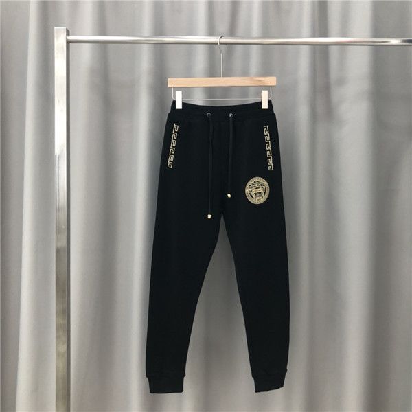 19fw luxurious brands design valen long pants terry trousers all-match fashion letter logos hip-hop high streetwear cool sports trousers, Black;green
19fw luxurious brands design valen long pants terry trousers all-match fashion letter logos hip-hop high streetwear cool sports trousers, Black;green