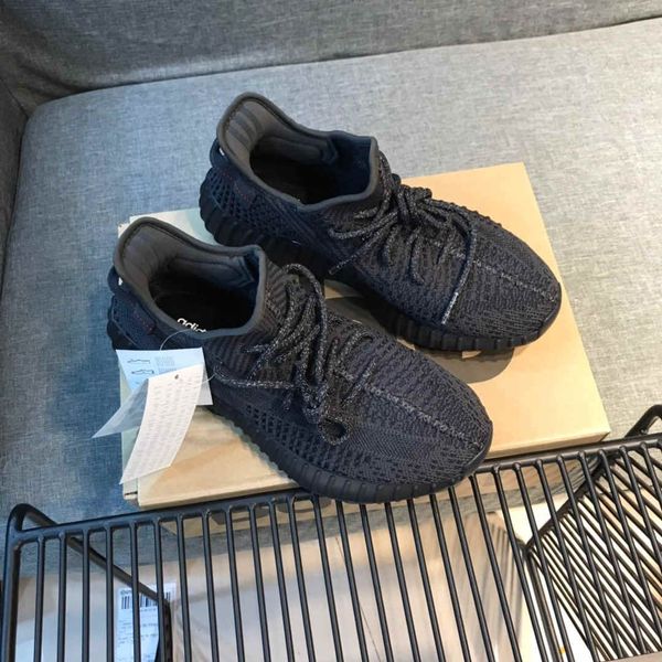 dhl2020 coconut shoes men's and women's luxury sports shoes starry couple angel basketball shoes
dhl2020 coconut shoes men's and women's luxury sports shoes starry couple angel basketball shoes