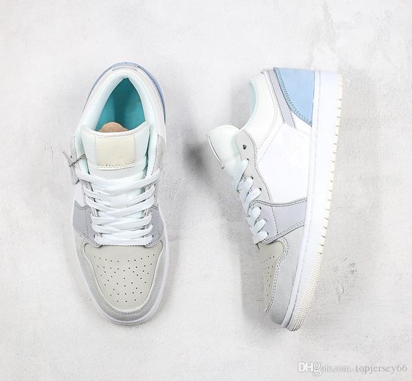 новое поступление серо-синий 1 низкий "париж" с золотым логотипом jumpmen баскетбольная обувь sudue дизайнерские спортивные кроссовки размер, White;red
новое поступление серо-синий 1 низкий "париж" с золотым логотипом jumpmen баскетбольная обувь sudue дизайнерские спортивные кроссовки размер, White;red