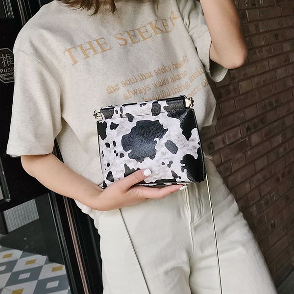 the new european and american collision color milk cow pattern ultra fire bag cross-body female bag versatile one-shoulder
the new european and american collision color milk cow pattern ultra fire bag cross-body female bag versatile one-shoulder