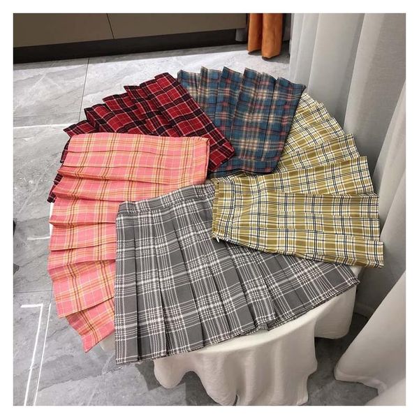 women sweet elegant high waist a line plaid printed summer leisure black pleated skirt
women sweet elegant high waist a line plaid printed summer leisure black pleated skirt