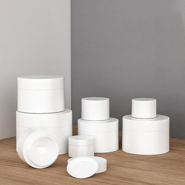 cosmetic jar white plastic jars empty bpa round jar bottle face cream lotion plastic sample container with white inner liners
cosmetic jar white plastic jars empty bpa round jar bottle face cream lotion plastic sample container with white inner liners
