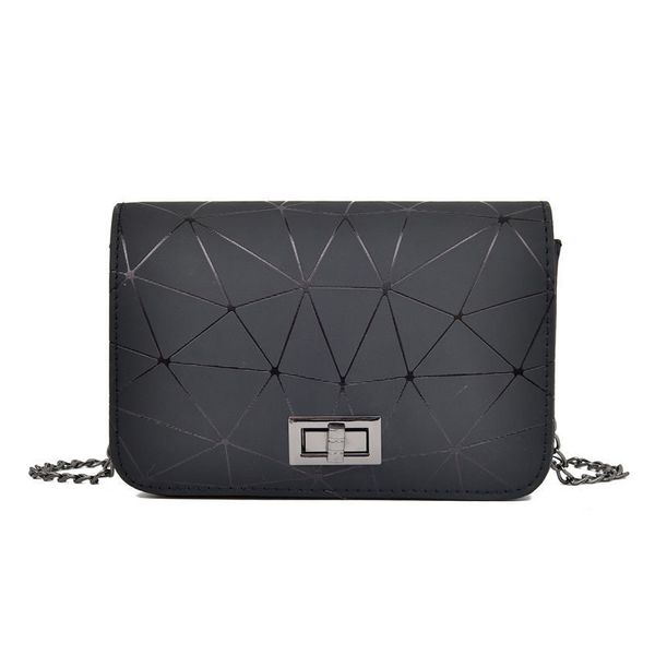 2020 новая мода женская геометрическая цепи кожи crossbody коммуникатор боковые сумки на ремне сумки кошелек
2020 новая мода женская геометрическая цепи кожи crossbody коммуникатор боковые сумки на ремне сумки кошелек